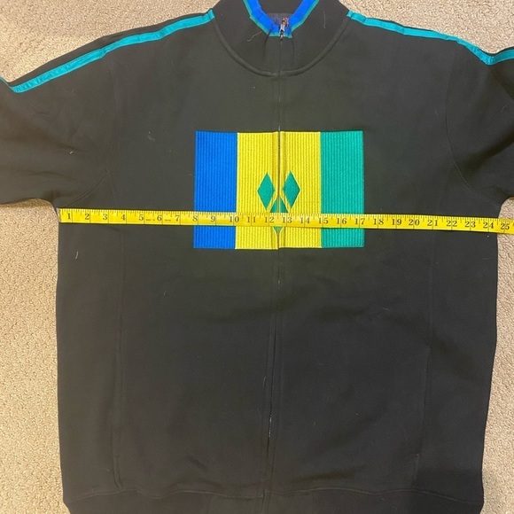 Caribbean apparel St Vincent & Grenadines sweater - Picture 3 of 4